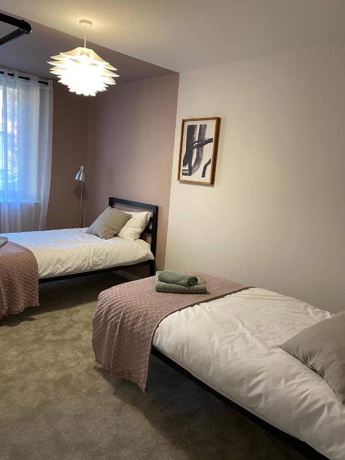 Modern Apartment In Central Quiet York With Free Parking - Contemporary New Building Eksteriør billede